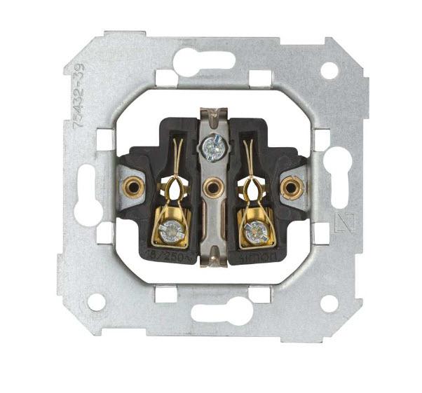 BASE ENCHUFE EMPOTRAR 2P+TT 16A EMB.TORNILLO SIMON 75